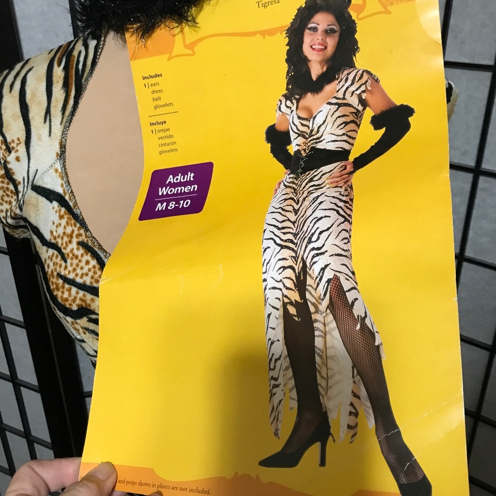 🎃🐅TIGRESA COSTUME DRESS, BELT, GLOVES AND HEADBAND